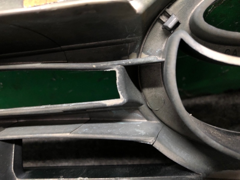 Решетка радиатора CAMRY 30 02-06 2005 ACV30 2.4 2AZFE