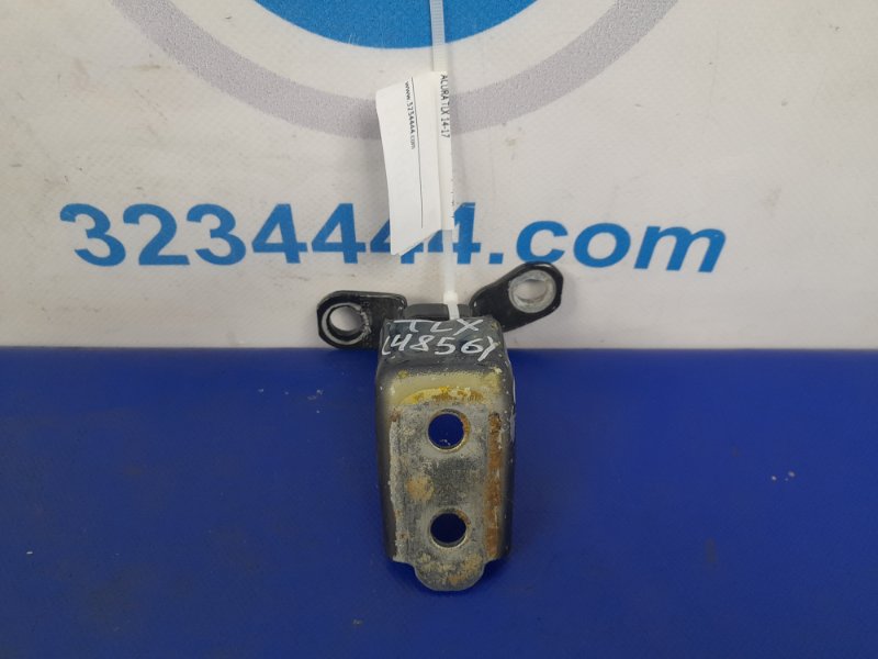 Петля двери нижняя задняя правая ACURA TLX 14-17 67920-TZ3-A02ZZ Б/У