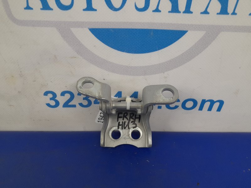 Петля двери нижняя передняя правая ACCORD CU8 / TSX 08-14