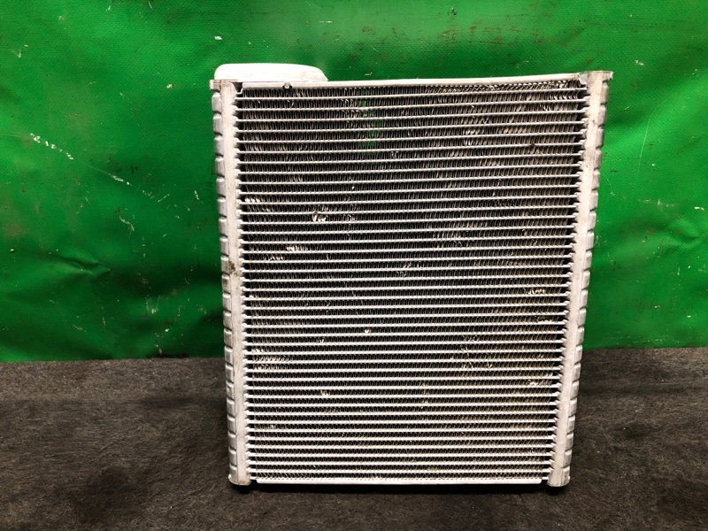 Испаритель кондиционера QX30 16-20 2017 Внедорожник 2.0 20PET