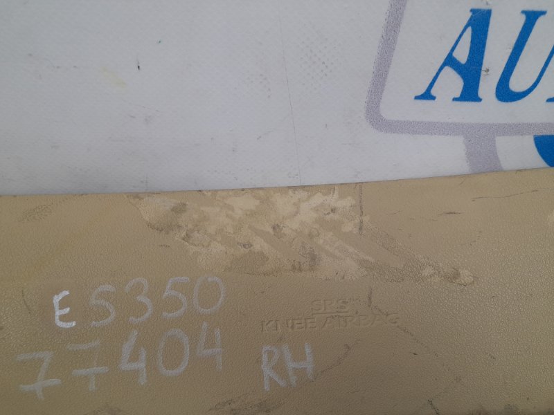 Подушка безопасности в колени передняя правая ES350 06-12