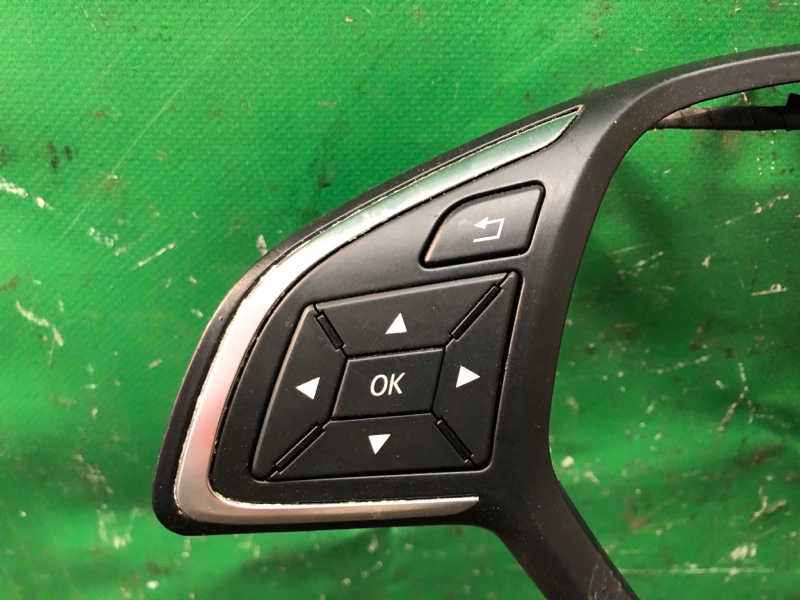 Кнопки на руль QX30 16-20 2017 Внедорожник 2.0 20PET Кнопки на руль QX30 16-20 2017 Внедорожник 2.0 20PET