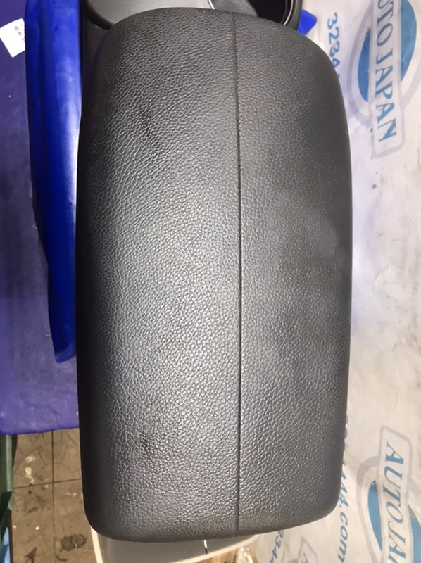 Подлокотник SORENTO XM 09-14 2012 Внедорожник 2.4