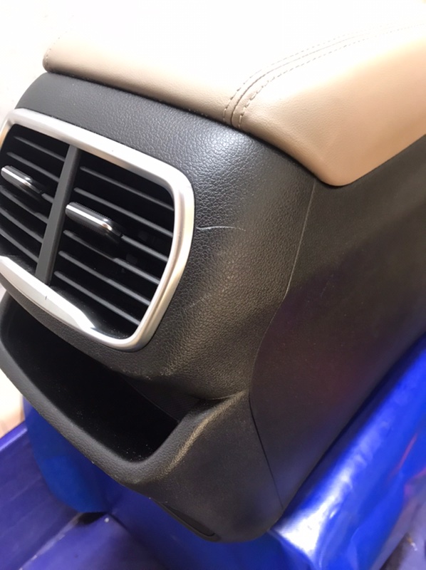 Подлокотник SANTA FE (TM) 18-23