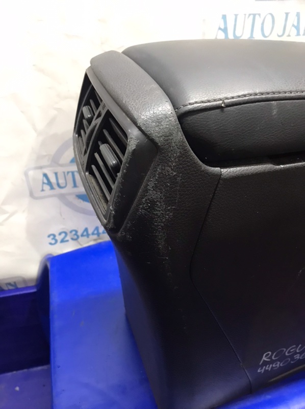 Подлокотник X-TRAIL/ROGUE T32 13-20