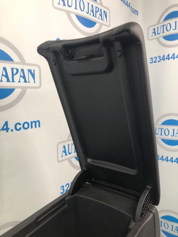 Подлокотник RDX 12-19 2017 Внедорожник 3.5 Подлокотник RDX 12-19 2017 Внедорожник 3.5