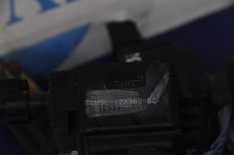 Катушка зажигания FORD FOCUS 10-18