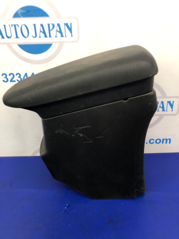 Подлокотник OUTLANDER GF 12- 2014 Внедорожник 2.4