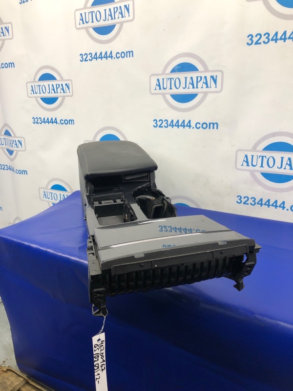 Подлокотник GS 12- 2015 Седан 8ARFTS 2.0TURBO