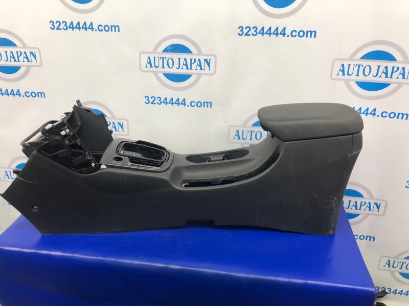 Подлокотник HYUNDAI KONA OS 17-23 84611-J9000-TRY Б/У