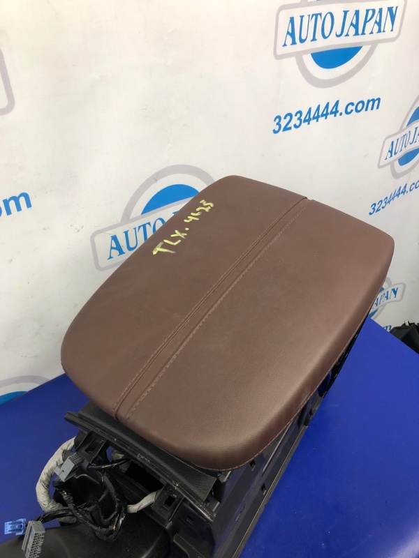 Подлокотник TLX 14-17 2016 Седан 3.5