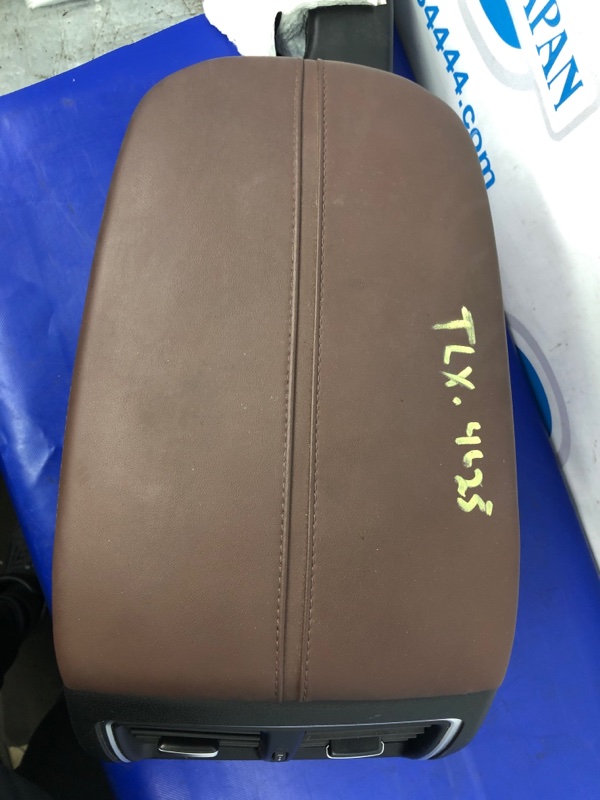 Подлокотник TLX 14-17 2016 Седан 3.5