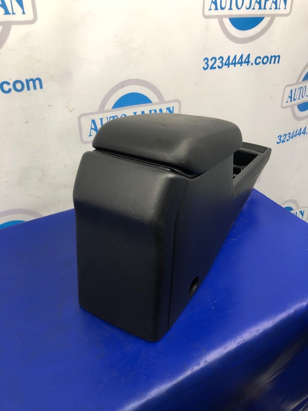 Подлокотник IMPREZA 11-17 2015 ХЕТЧБЕК 2.0