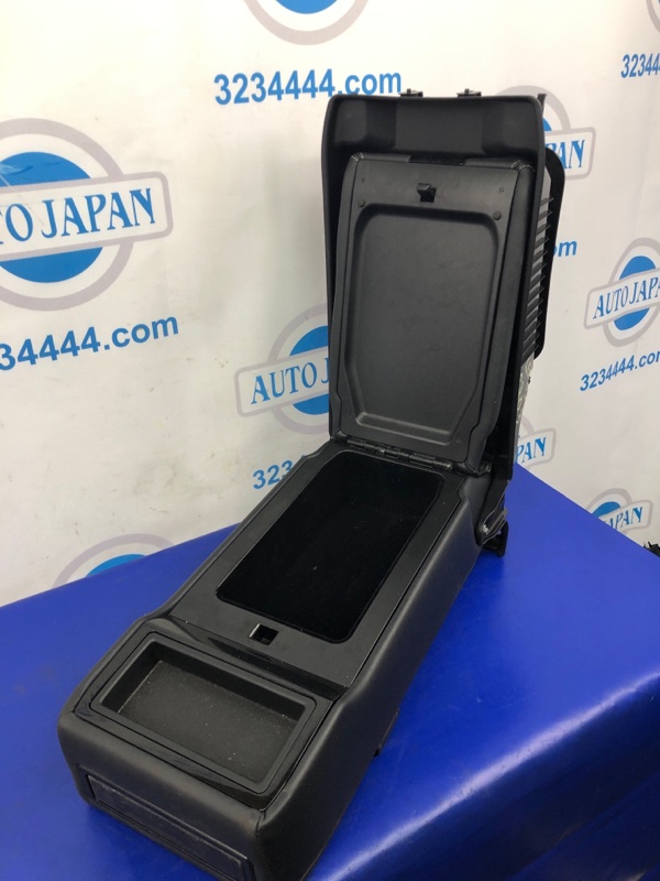 Подлокотник GS 12- 2015 Седан 8ARFTS 2.0TURBO