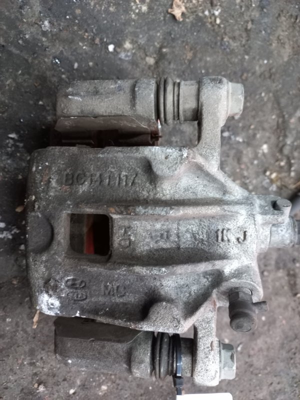 Запчасть суппорт тормозной задний правый KIA SOUL AM 08-13 2012 Хетчбек 2.0 58230-2K500 Б/У Суппорт тормозной задний правый KIA SOUL AM 08-13 2012 Хетчбек 2.0 58230-2K500 Б/У