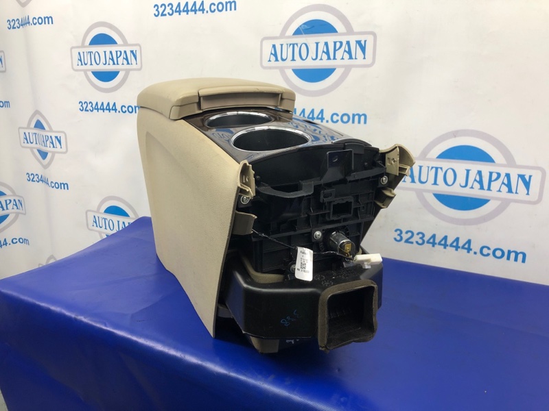 Подлокотник TOYOTA VENZA 09-16 AGV15 2.7 1ARFE