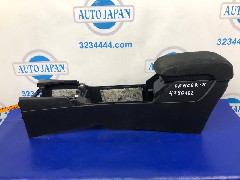 Подлокотник MITSUBISHI LANCER X 10 07-15 8011A219ZZ Б/У