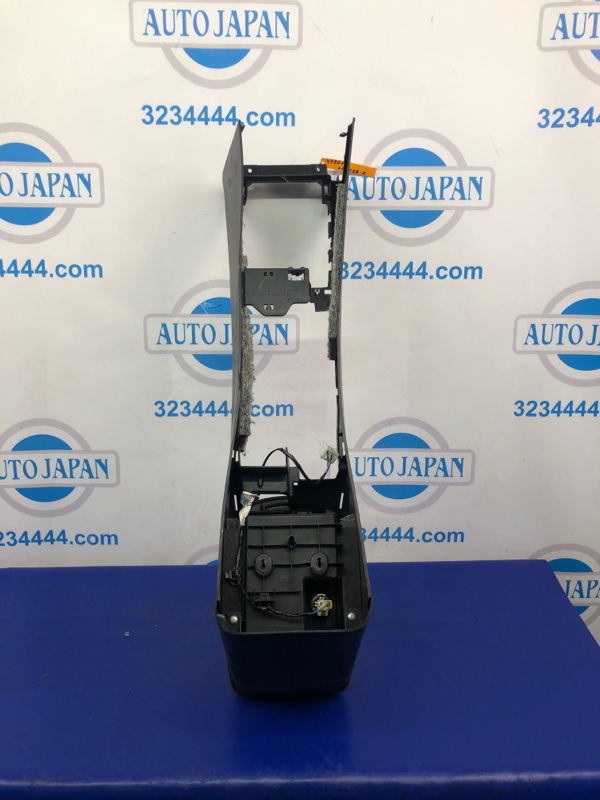 Подлокотник LANCER X 10 07-15