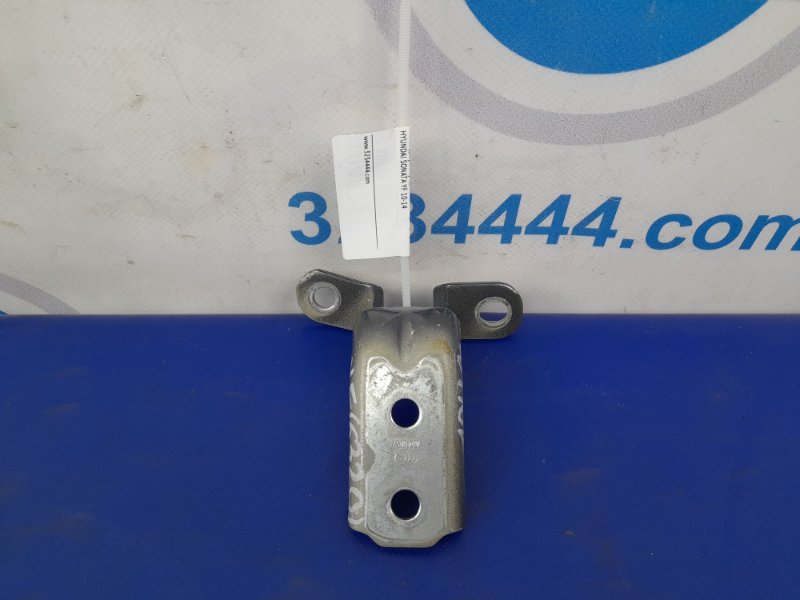 Запчасть петля двери нижняя передняя левая HYUNDAI SONATA YF 10-14 79320-2E000 Б/У Петля двери нижняя передняя левая HYUNDAI SONATA YF 10-14 79320-2E000 Б/У