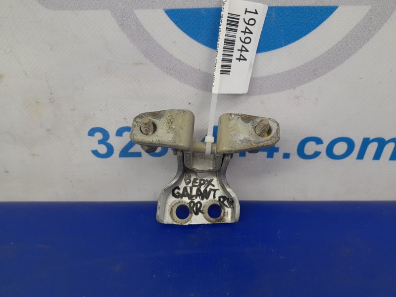 Петля двери верхняя задняя правая GALANT 03-12