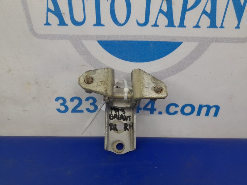 Петля двери нижняя задняя правая GALANT 03-12