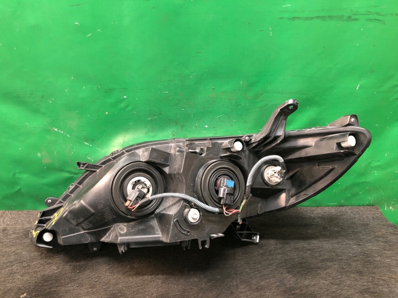 Фара передняя правая SIENNA 11-16 2012 GSL30 3.5 2GR-FE Фара передняя правая SIENNA 11-16 2012 GSL30 3.5 2GR-FE