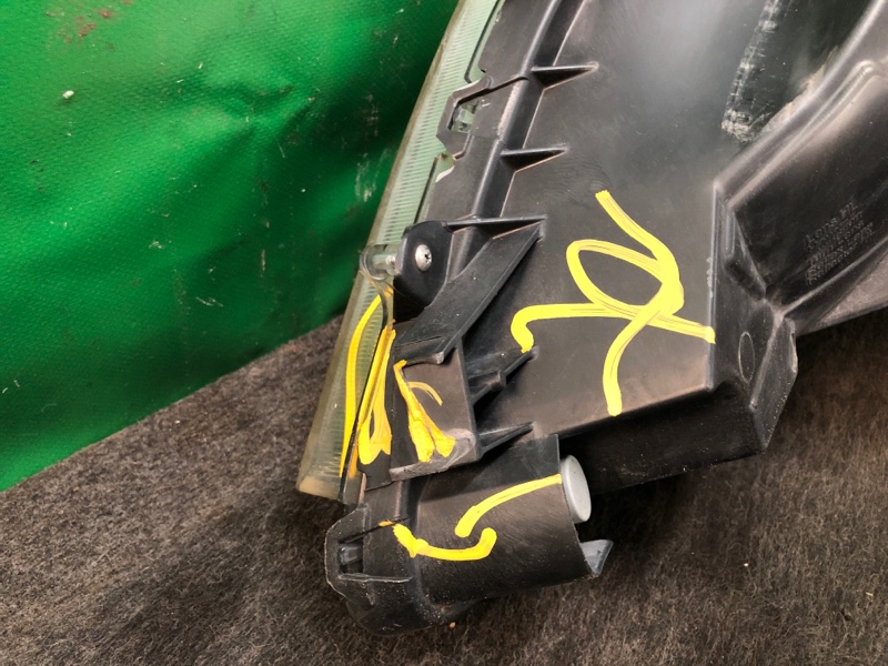 Фара передняя правая SIENNA 11-16 2012 GSL30 3.5 2GR-FE Фара передняя правая SIENNA 11-16 2012 GSL30 3.5 2GR-FE