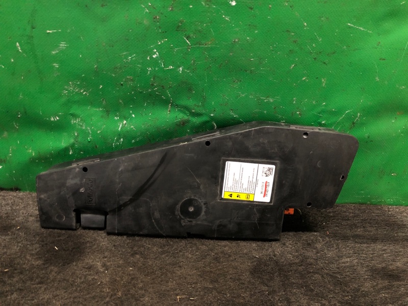 Подушка безопасности в сиденье передняя правая FORD FOCUS 10-18 DM51-611D10-DB Б/У