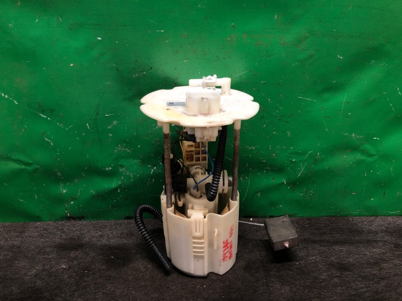 Топливный насос INFINITI Q60 16-20 2018 COUPE 3.0 VR30DDTT 17040-4HK1A Б/У