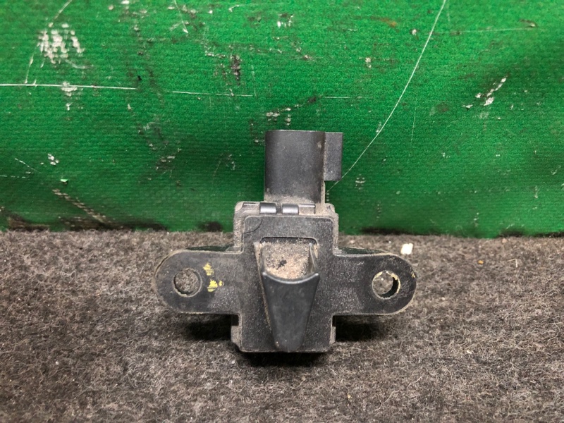 Датчик удара HYUNDAI ELANTRA MD 10-15 95920-3X100 Б/У