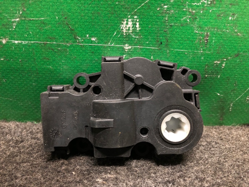 Моторчик заслонки печки INFINITI QX30 16-20 Внедорожник 2.0 20PET