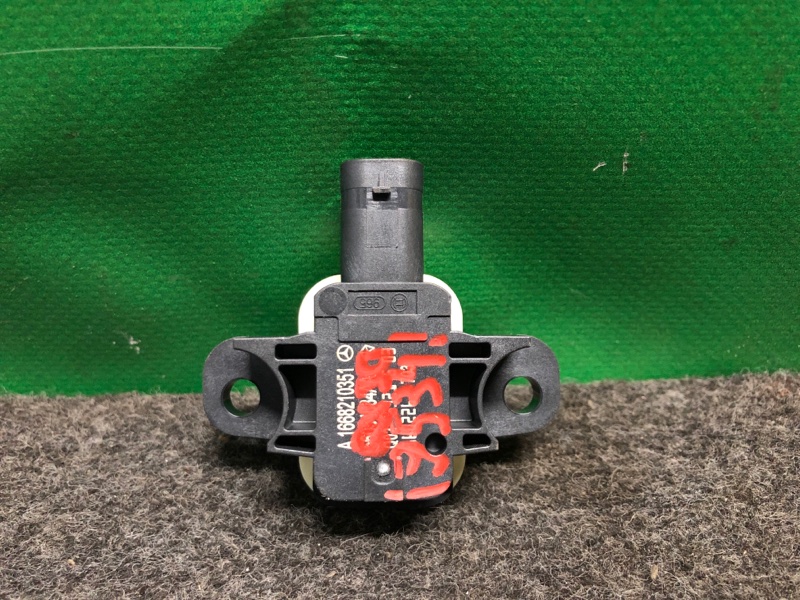 Датчик удара передний левый INFINITI QX30 16-20 2017 Внедорожник 2.0 20PET K8836-5DA0A Б/У