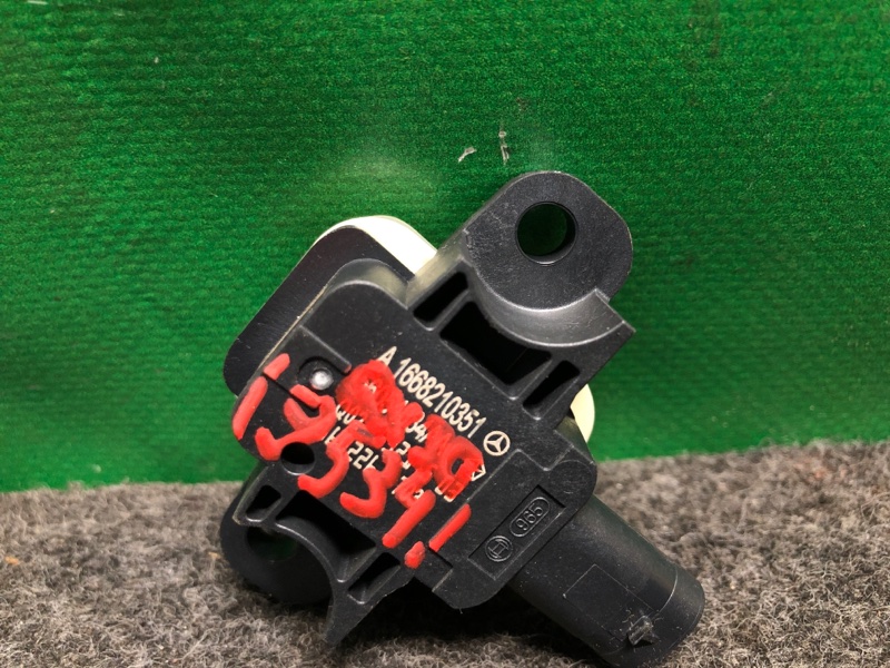 Датчик удара передний левый QX30 16-20 2017 Внедорожник 2.0 20PET