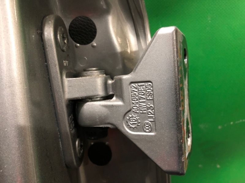 Петля двери верхняя задняя левая QX30 16-20 2017 Внедорожник 2.0 20PET