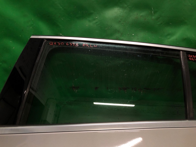 Запчасть стекло двери заднее левое INFINITI QX30 16-20 2017 Внедорожник 2.0 20PET 82313-5DA0A Б/У Стекло двери заднее левое INFINITI QX30 16-20 2017 Внедорожник 2.0 20PET 82313-5DA0A Б/У