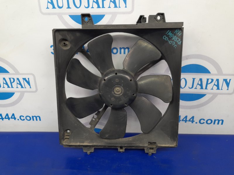 Диффузор вентилятора основного радиатора правый SUBARU IMPREZA 00-07 GD/GG 45122FE030 Б/У