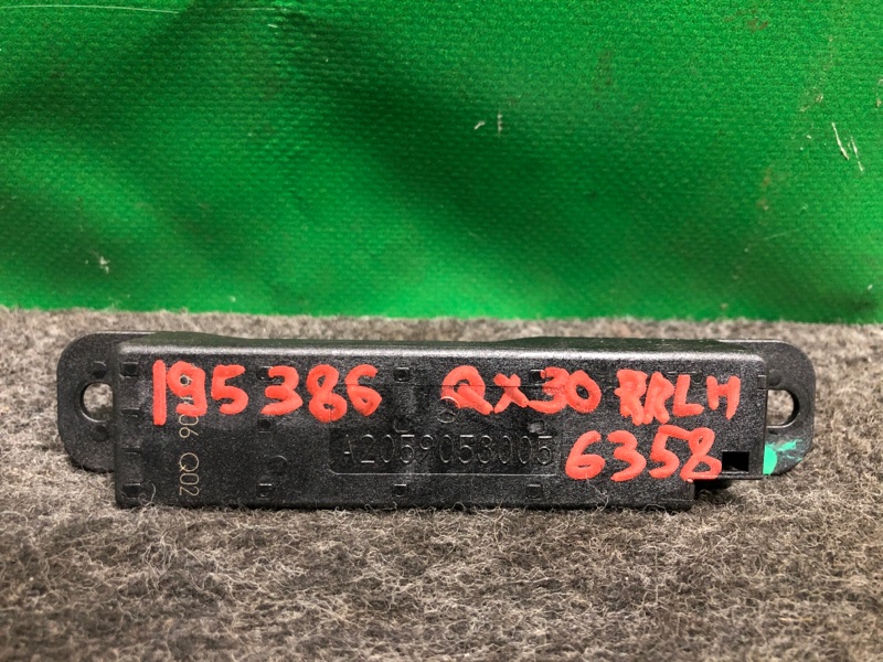 Антенна задняя левая INFINITI QX30 16-20 2017 Внедорожник 2.0 20PET 285E5-5DA1A Б/У