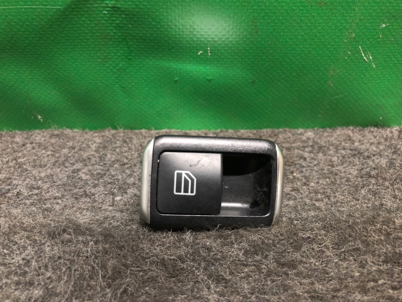Кнопка стеклоподъемника задняя правая INFINITI QX30 16-20 2017 Внедорожник 2.0 20PET 25411-5DA0A Б/У