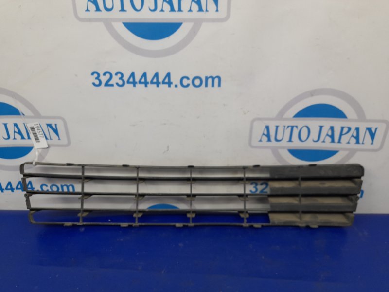 Решетка переднего бампера SWIFT 04-11