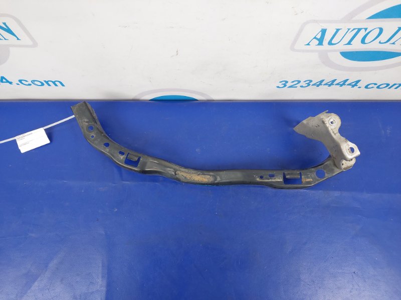 Кронштейн крепления фары передний правый OUTBACK 03-09 BP