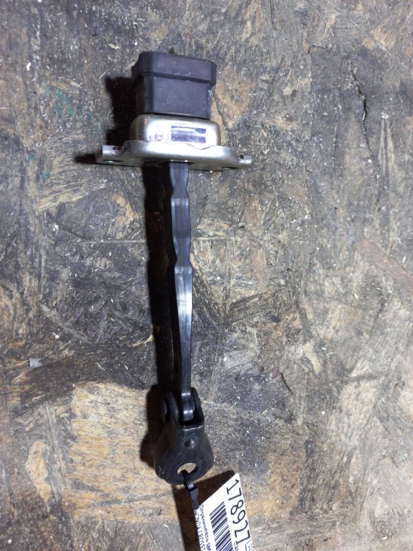 Ограничитель двери передний левый CROSSTOUR 09-15 2015 Внедорожник 2.4