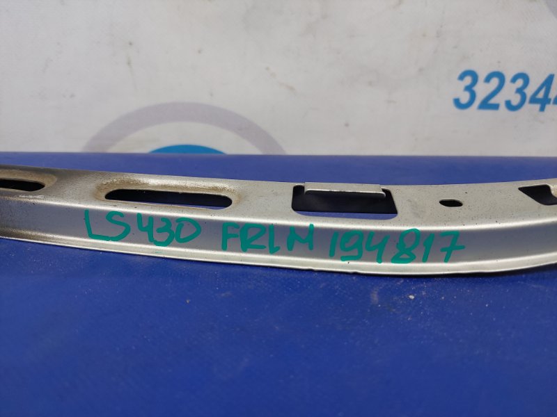 Кронштейн крепления фары передний левый LS430 00-06