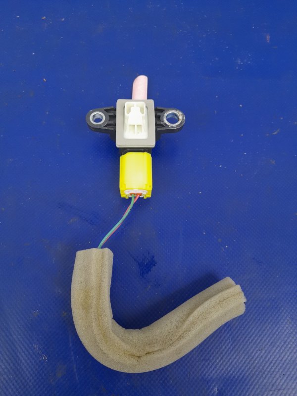 Датчик удара передний левый INFINITI FX/QX70 S51 08-17 Внедорожник 3.7 VQ37VHR Датчик удара передний левый INFINITI FX/QX70 S51 08-17 Внедорожник 3.7 VQ37VHR