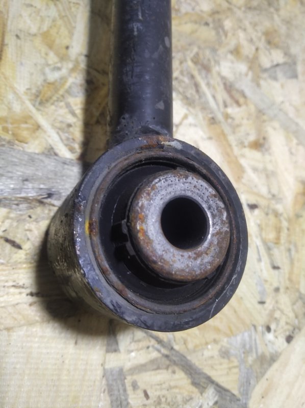 Рычаг задней подвески поперечный нижний задний правый TLX 14-17 2017 Седан 2.4