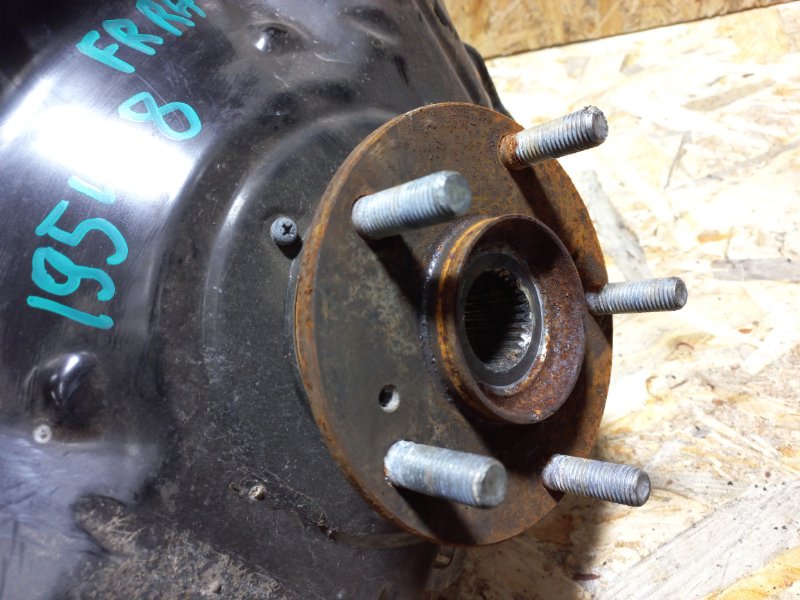 Кулак поворотный передний правый ACURA TLX 14-17 Седан 2.4