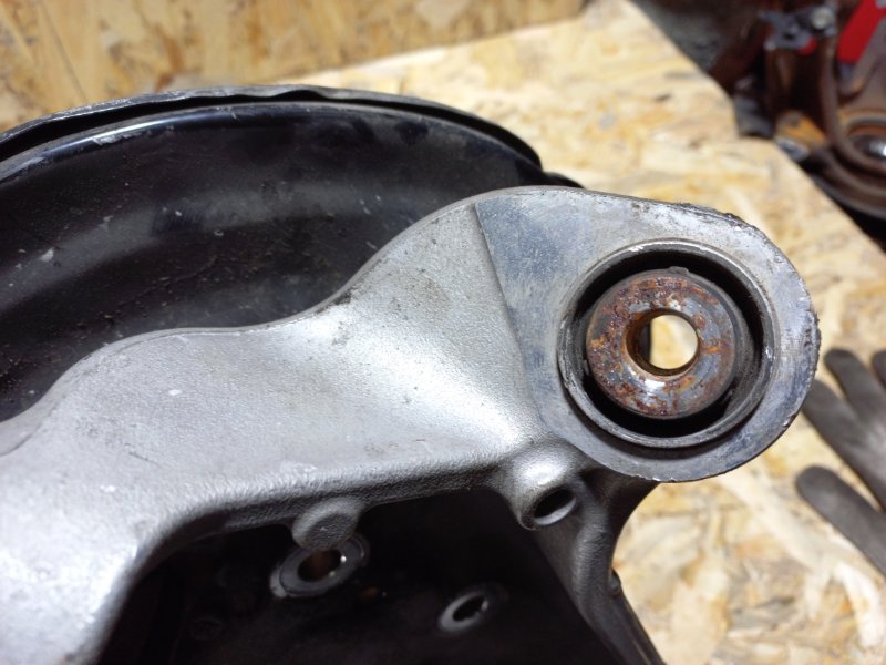 Цапфа задняя правая ACURA TLX 14-17 Седан 2.4