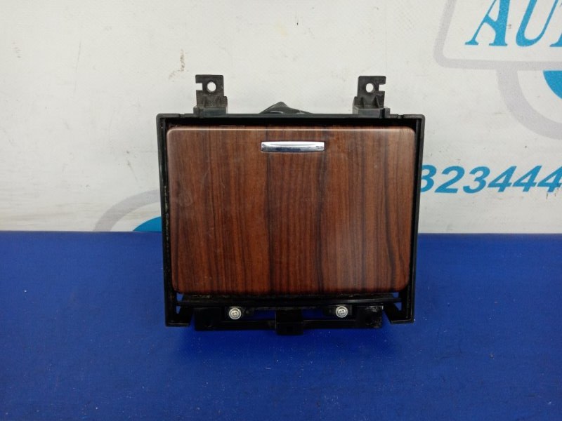 Пепельница NISSAN TEANA J32 08-14 68800-JN02A Б/У