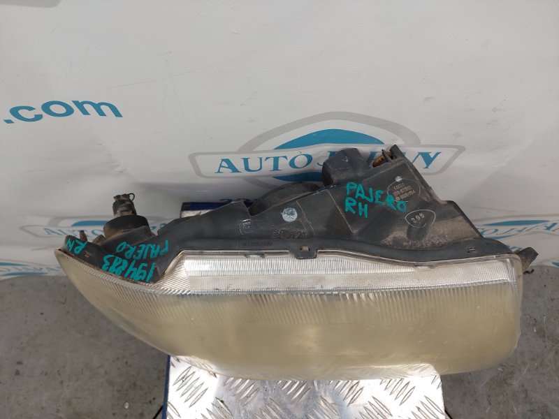 Фара передняя правая PAJERO 99-06