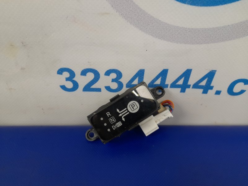 Индикатор выбора скоростей NISSAN LEAF 10-17 Б/У