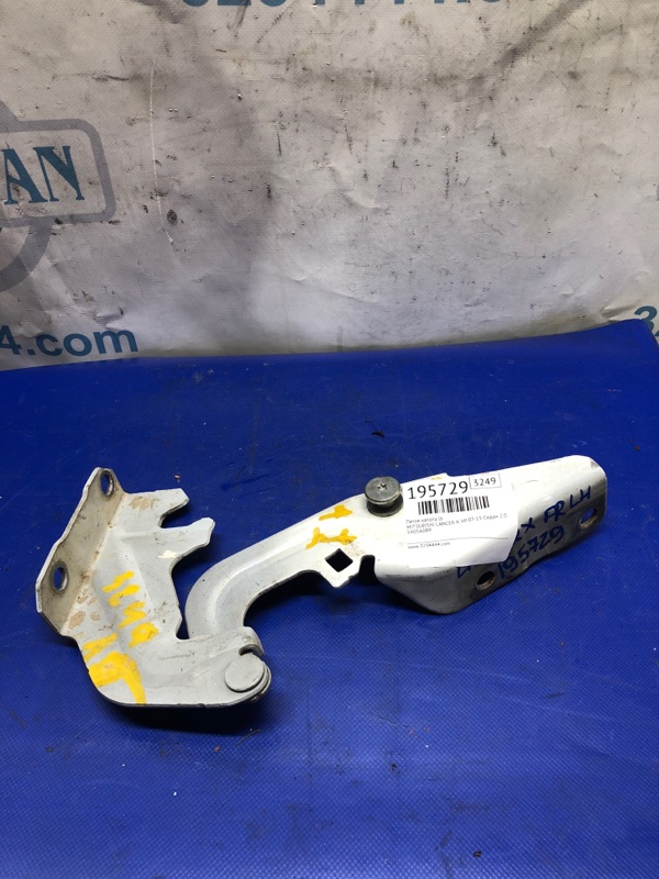 Петля капота левая MITSUBISHI LANCER X 10 07-15 2011 Седан 2.0 5905A089 Б/У
